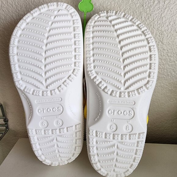 Unisex Clogs Crocs Classic Pokemon 2 Clog Size 8 (Women’s) Size 6 (Men) NWT - Picture 5 of 5